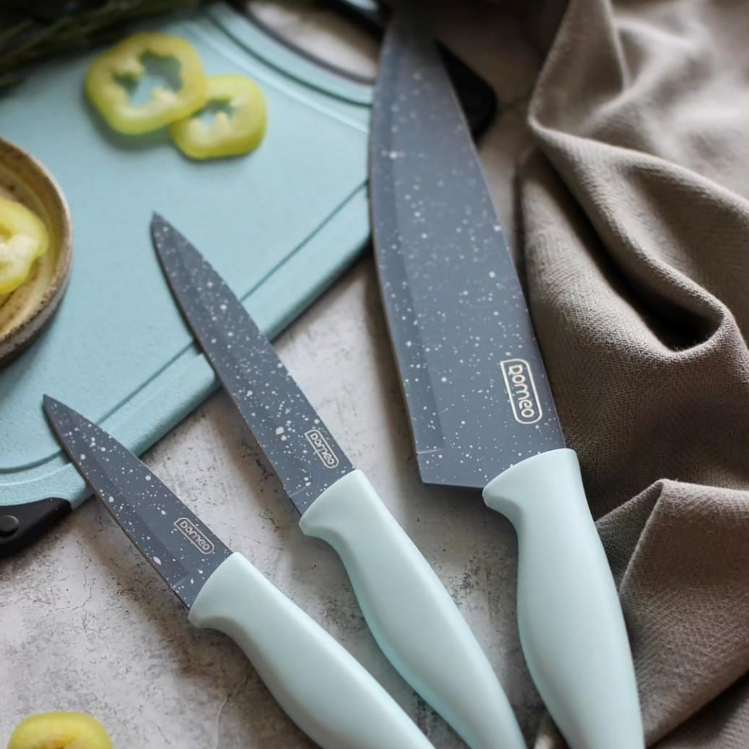 Нож поварской DOMEO Stone 19 см