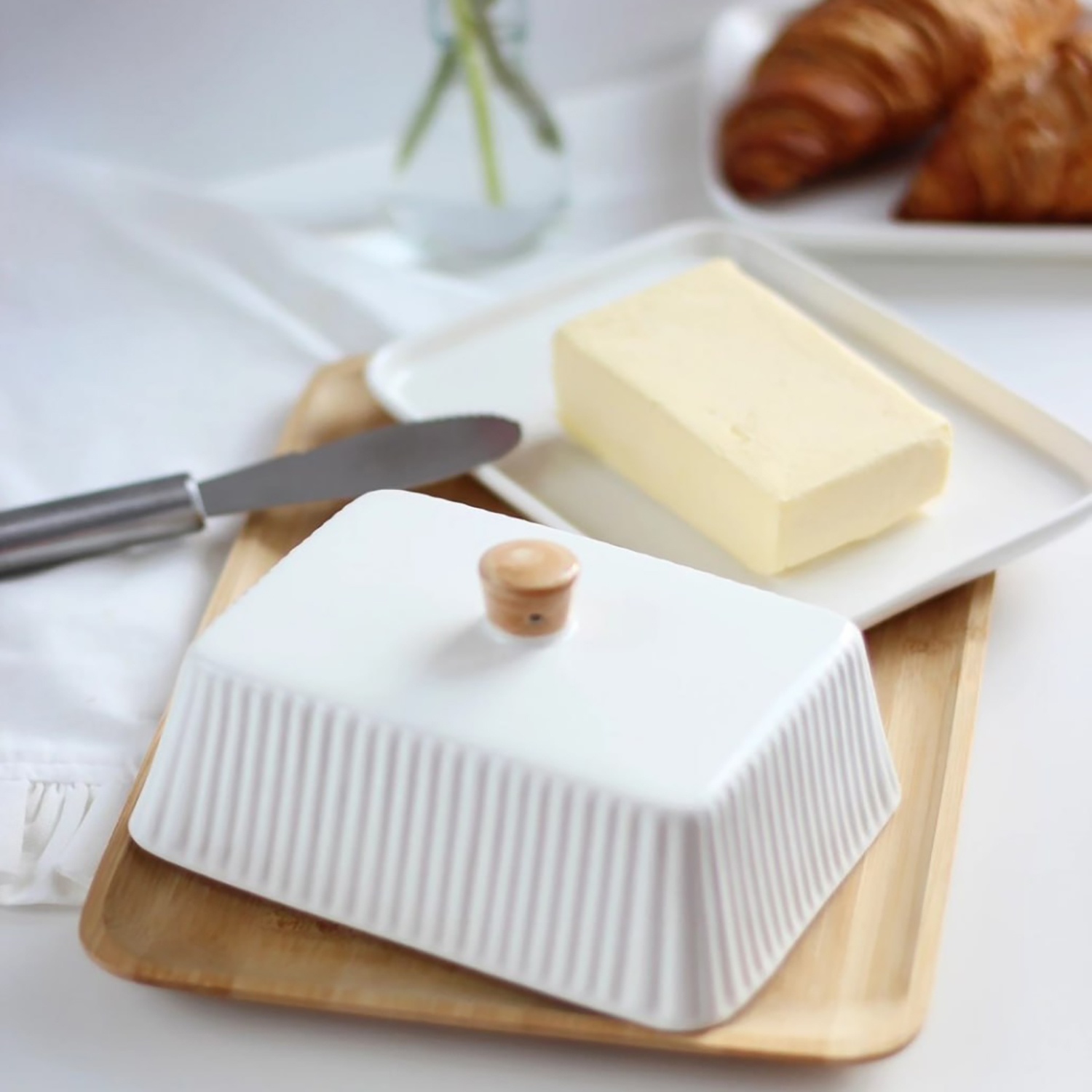 Масленка DOMEO 18x13,7x9,3 см белого цвета